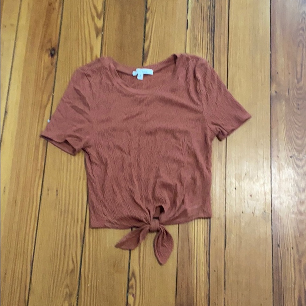 knotted top